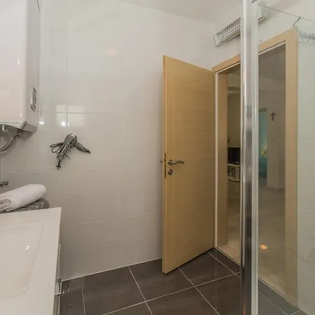 Stichling Apartment Vir